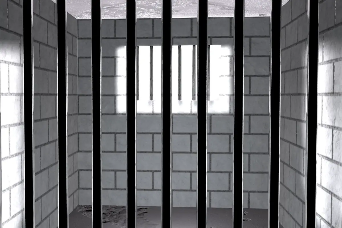 What's the difference between jail and prison?