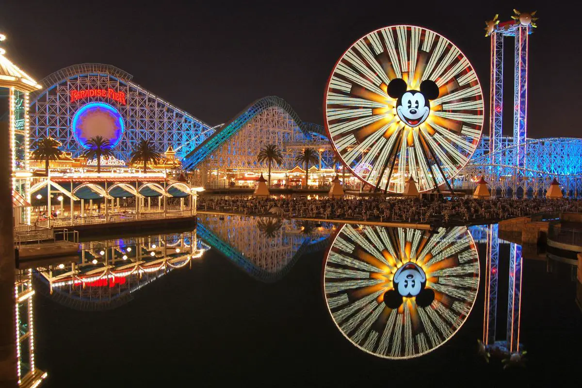 Difference between Disneyland and Disneyworld
